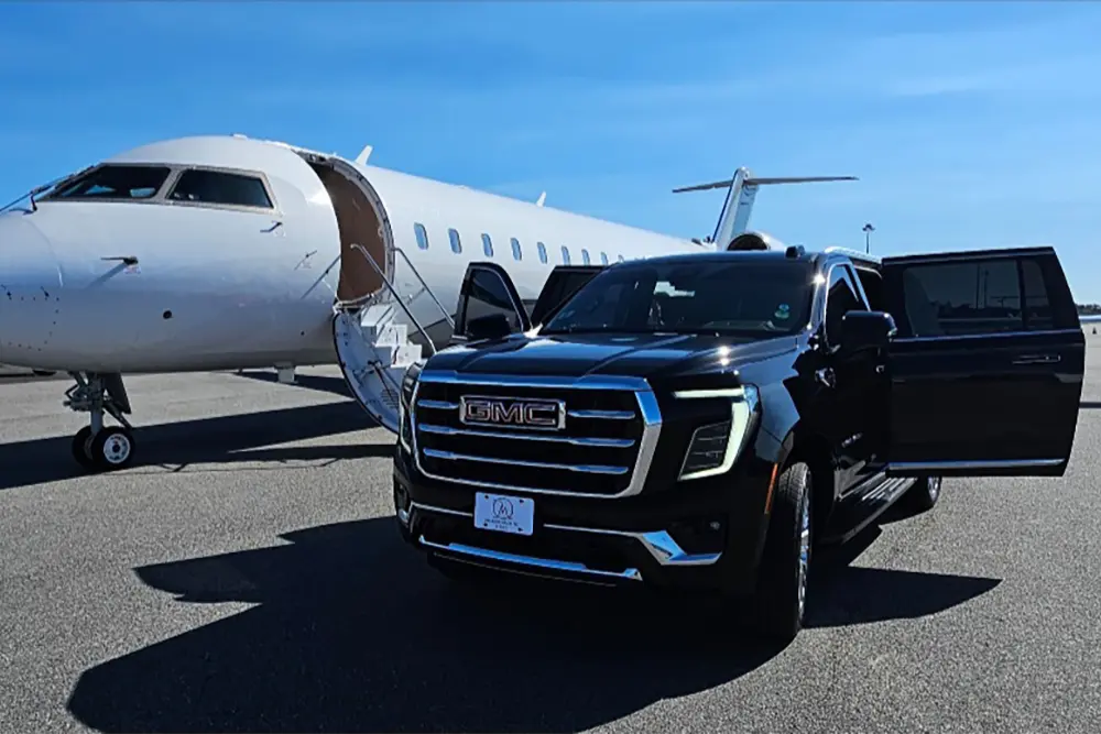 Private Orlando car service SUV at MCO airport for transfer to Disney Resorts